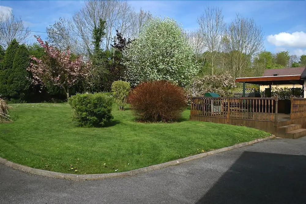 Woodview Lodge B&B