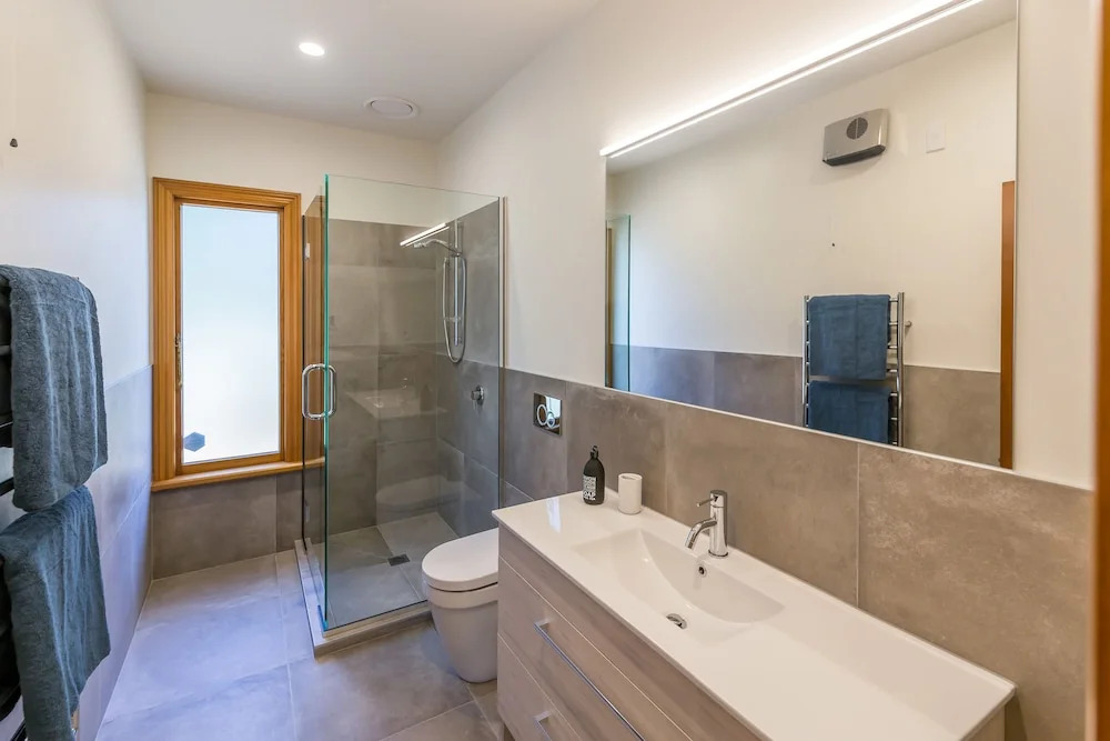 BOND ESTATE LUXURY ACCOMMODATION