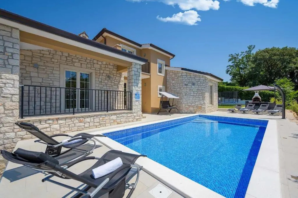 Villa Simic