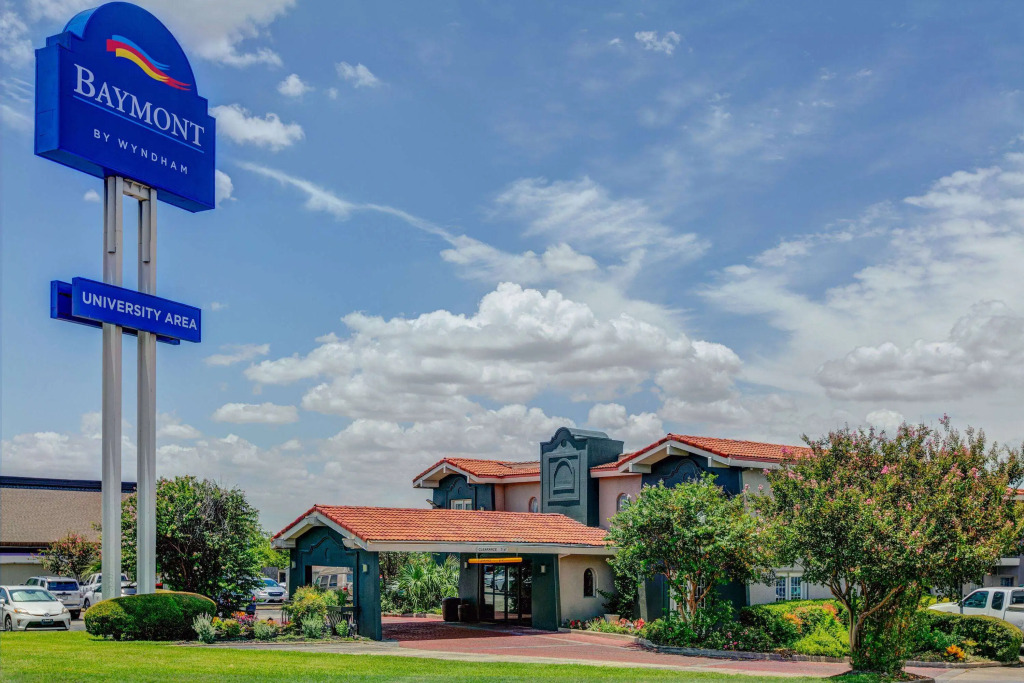 Baymont by Wyndham Austin University Area