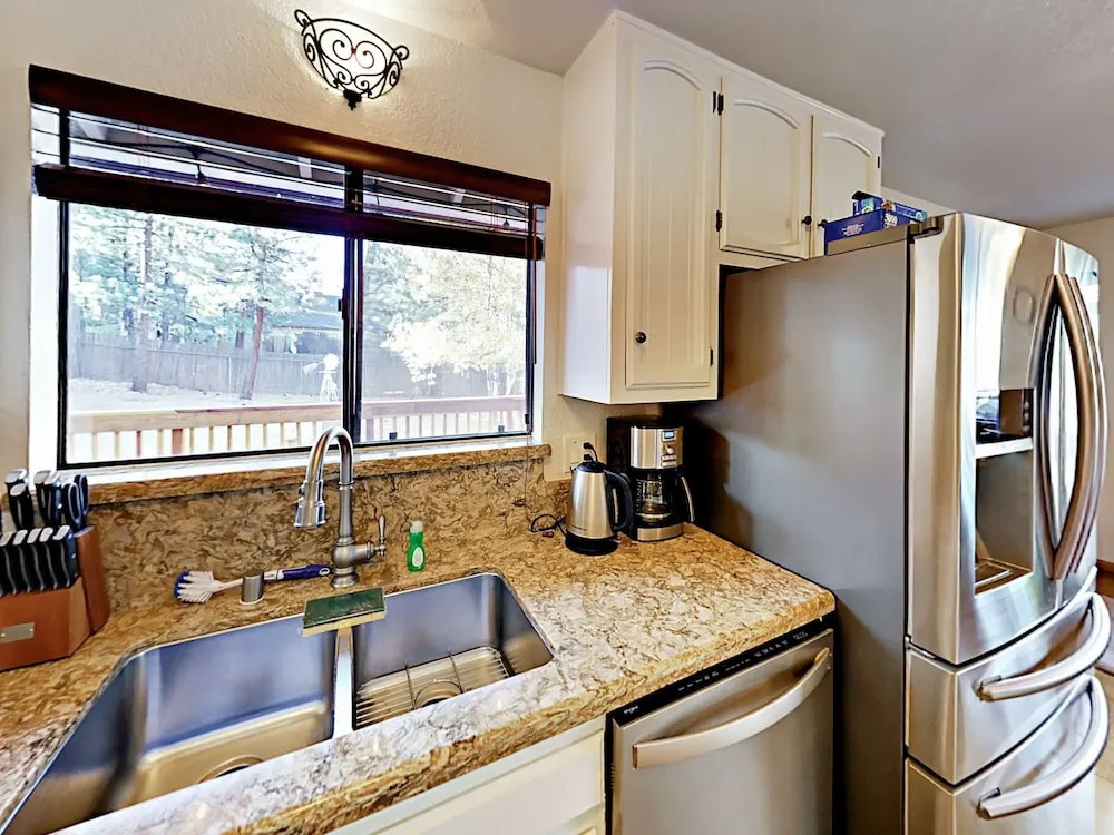 618 Talmadge Home 2 Bedrooms 2 Bathrooms Home