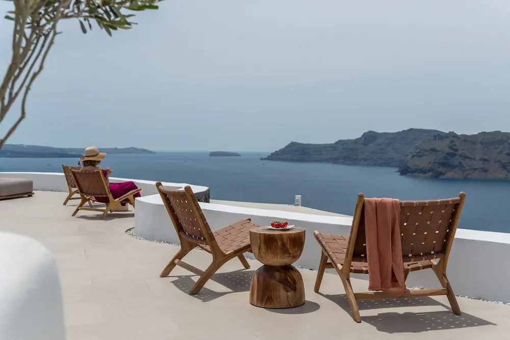 Cave Suite Oia
