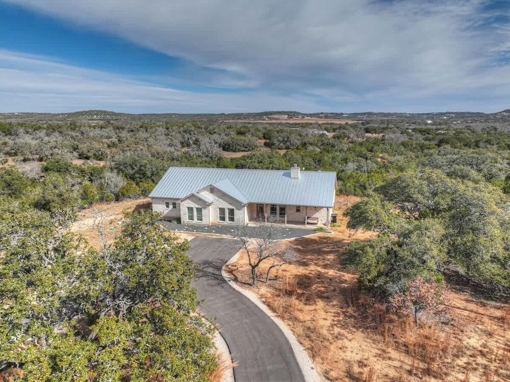 Luxury in the Hill Country, 10-mins to Downtown!