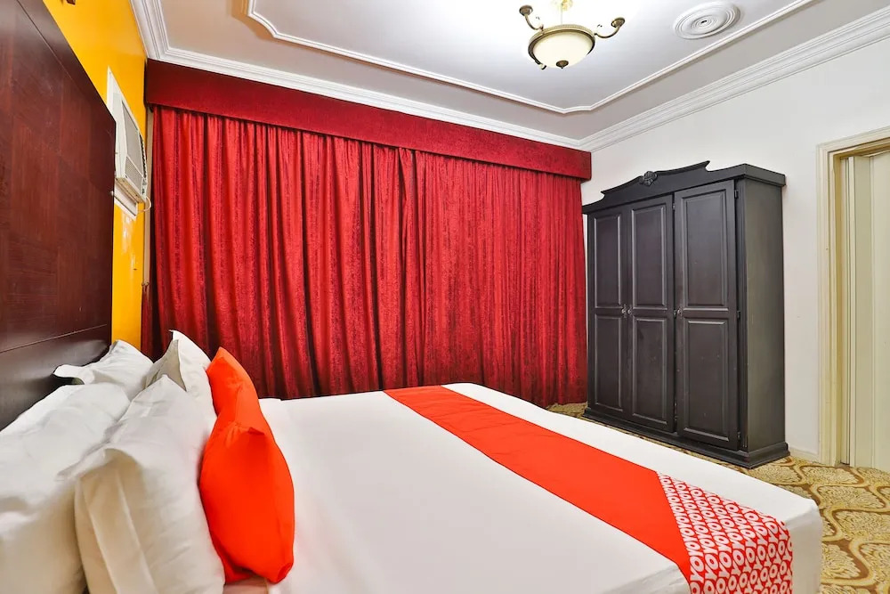 Oyo 128 Al Hamra Palace 1