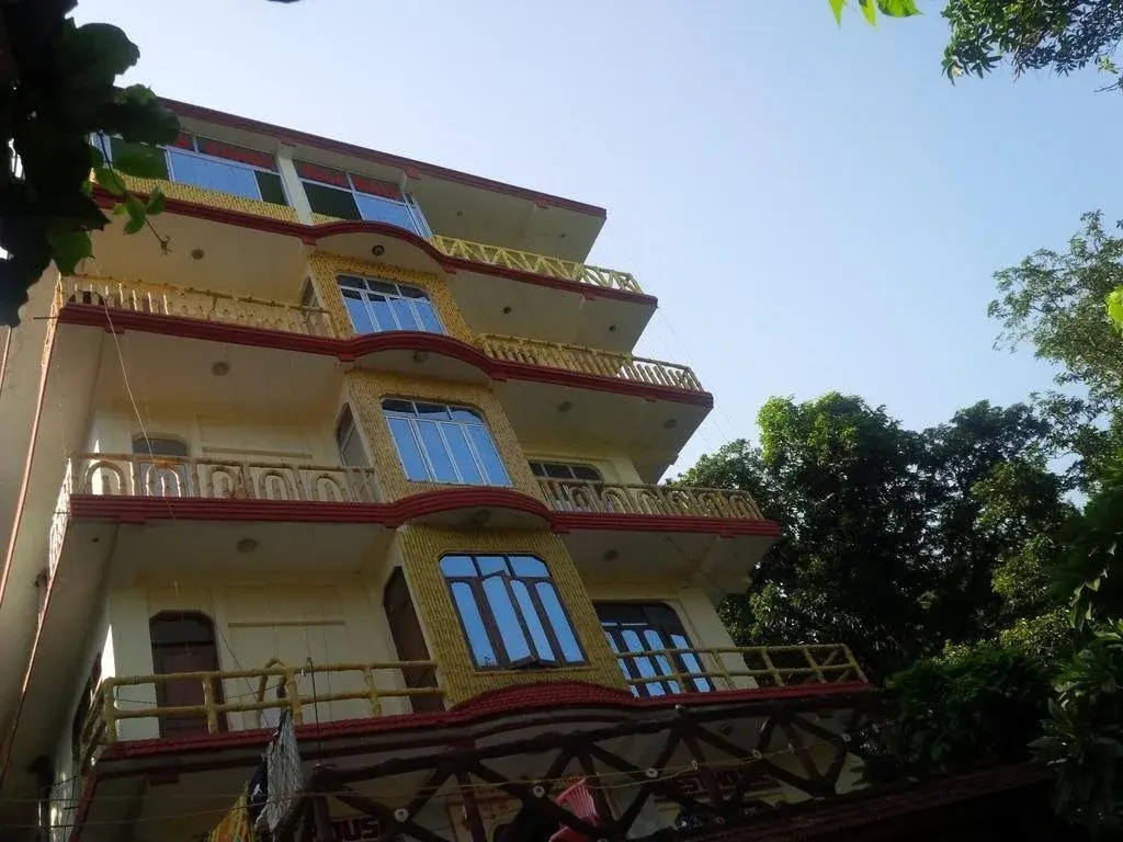 Guru Ganga Guest House