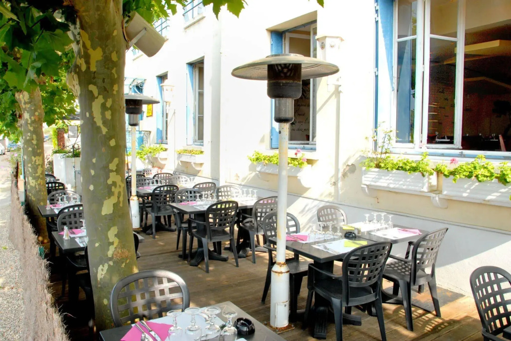 LOGIS Hôtel & Restaurant - Les Bords de Seine