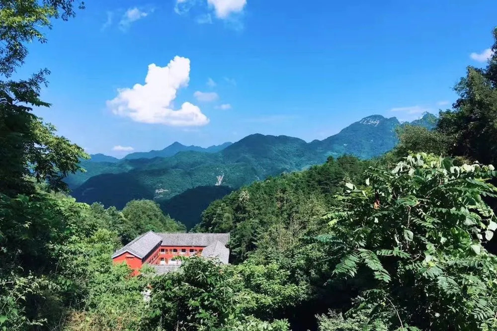 Wudangshan tianle hotel