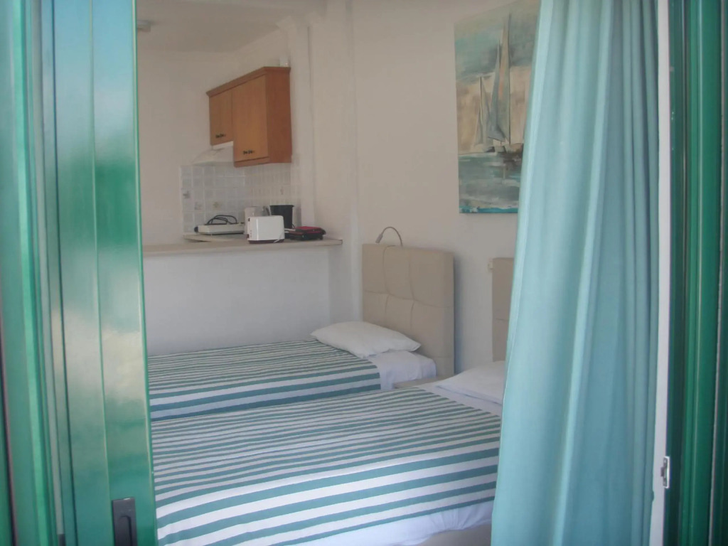 UMBRELLA BEACH APARTMENTs