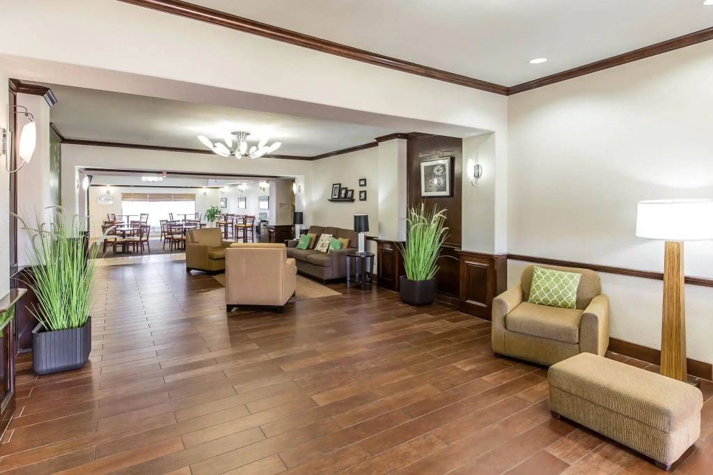 Sleep Inn & Suites Bush Intercontinental - IAH East