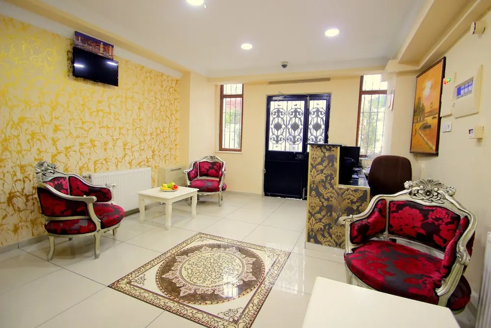 Yasar Hotel