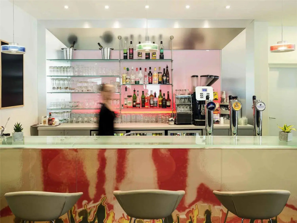 ibis Esch Belval