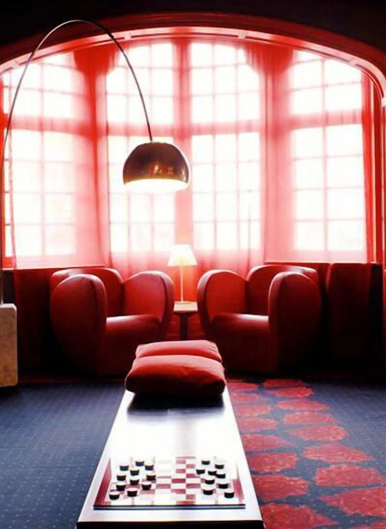 Monty Small Design Hotel