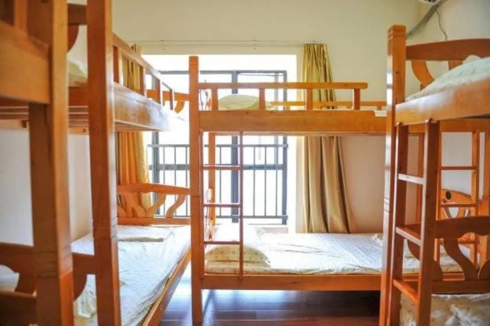 Yi Jia Ren Hostel