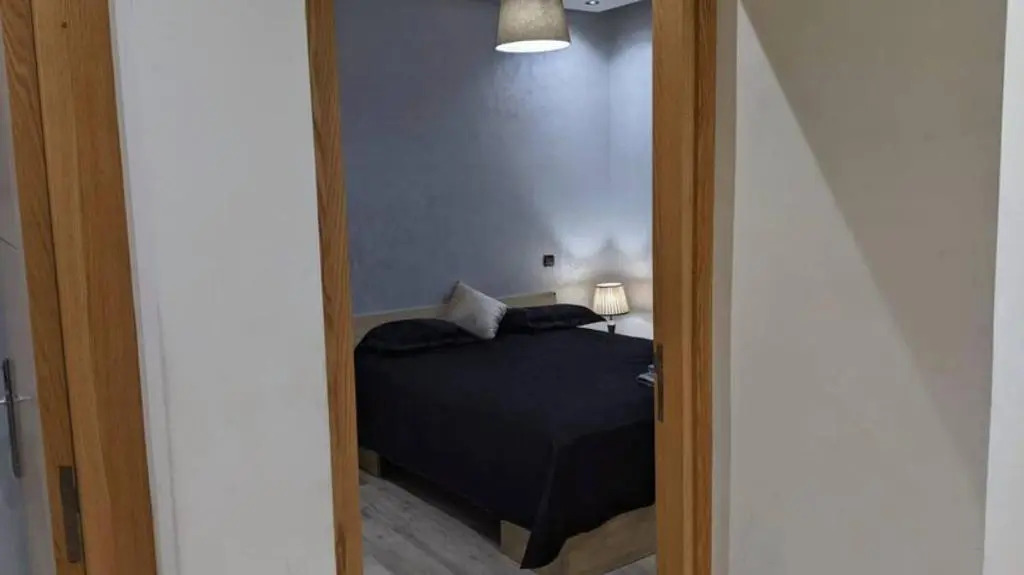Classic and Comfy Apartment.Steps to Sea.Tarmway