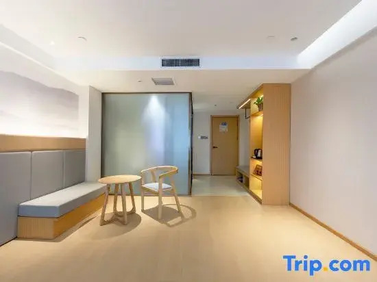 Yingbin Holiday Hotel