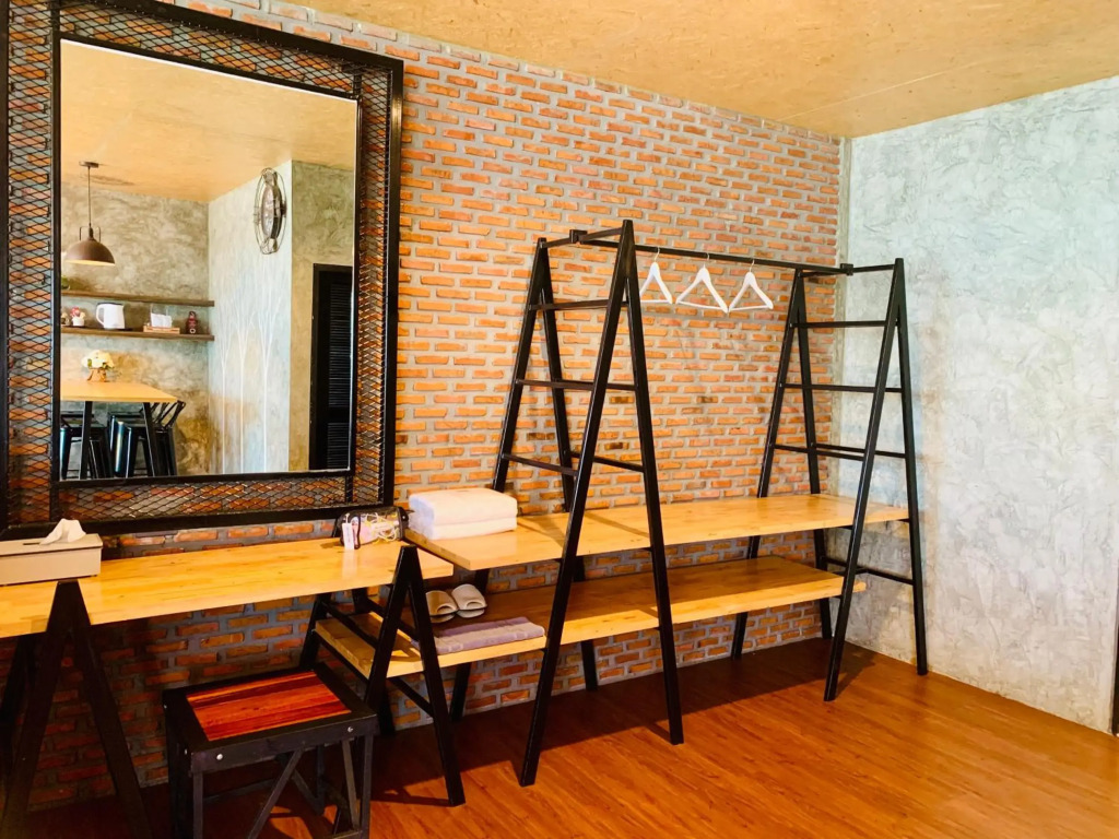 Bed Loft Cafe