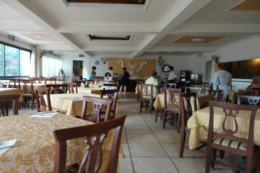 Hotel & Apartments Villa Linda