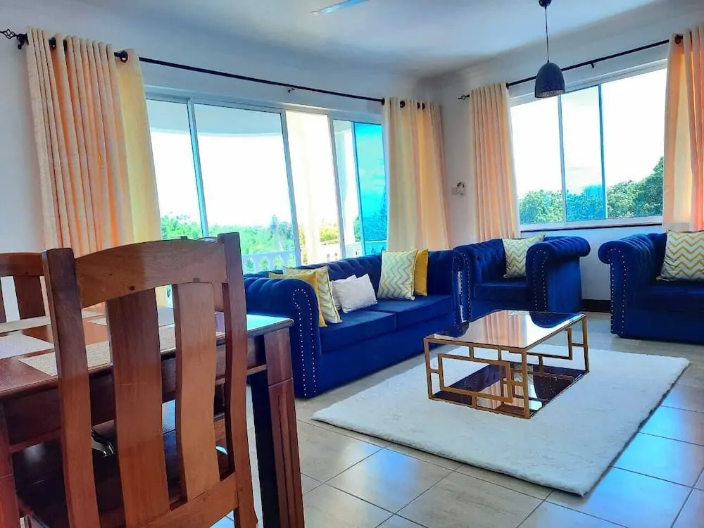 Stay.Plus Queen's Royal Apartments Nyali