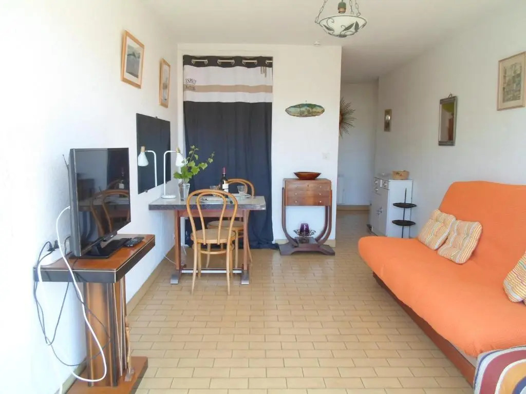 Appartement Balaruc-les-Bains, 1 pièce, 2 personnes - FR-1-503-60