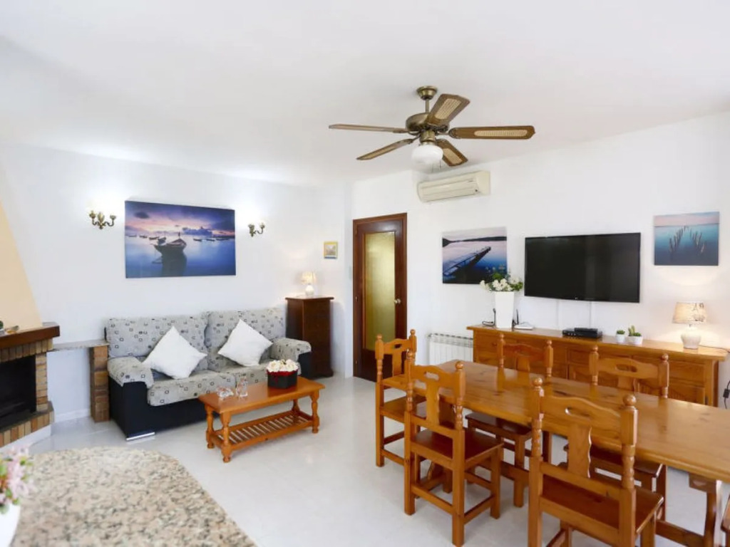 Holiday Home Sandra by Interhome