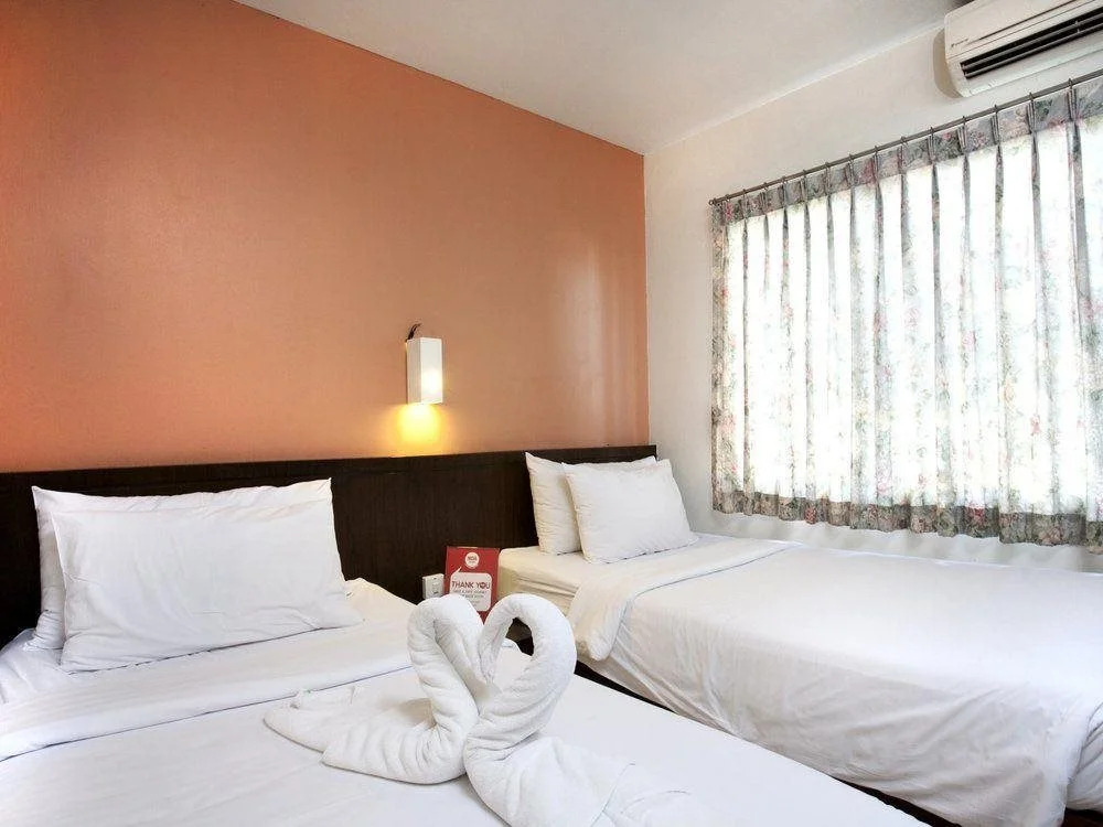 NIDA Rooms Talat Yot Night Market