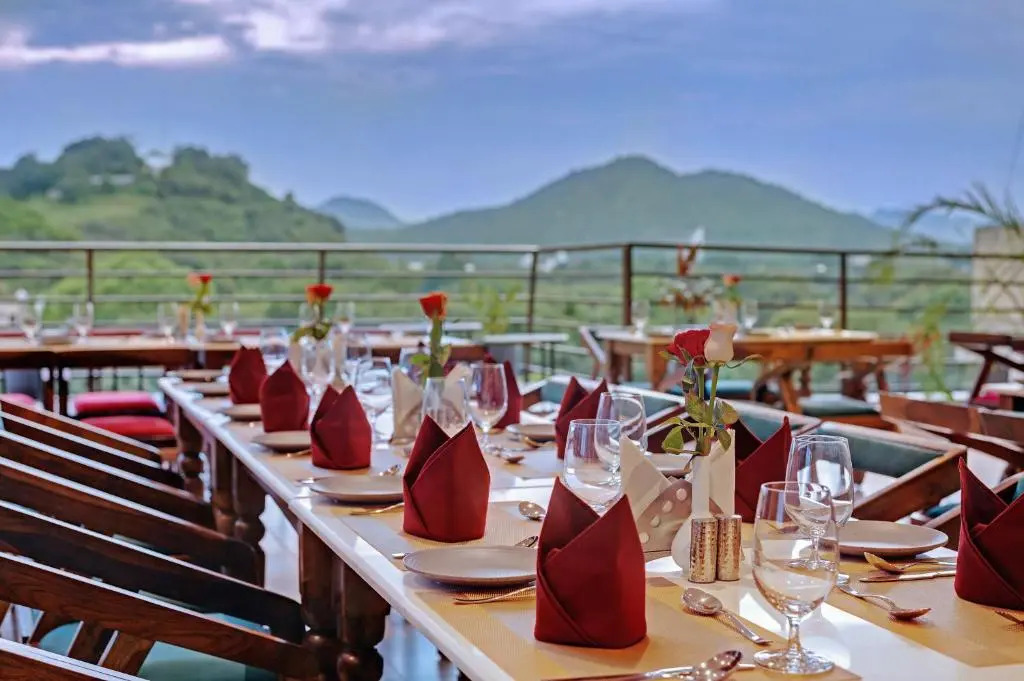 Click Hotel Suryaprakash
