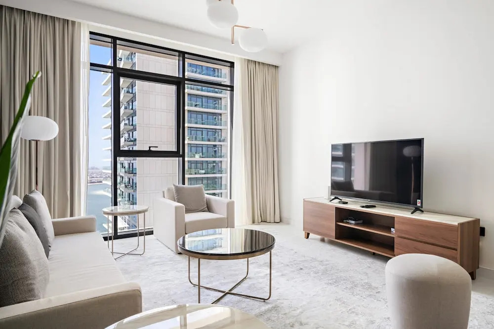 Silkhaus in Marina Vista Stunning 1bdr Sea View