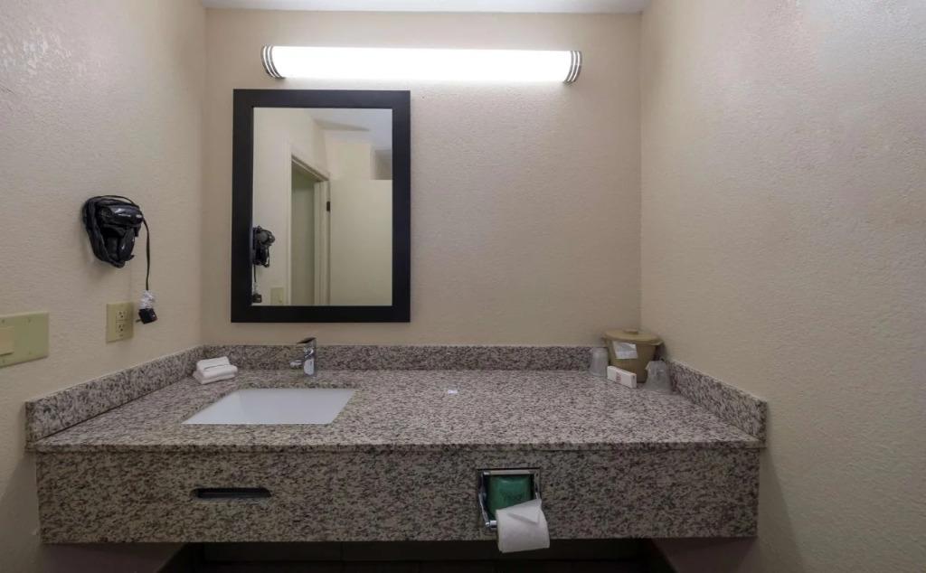 Red Roof Inn Hillsville