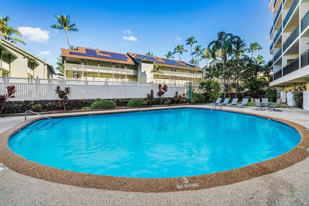 Kona Alii 208