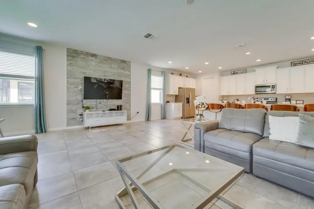 Large & Luxurious Solara Resort Home