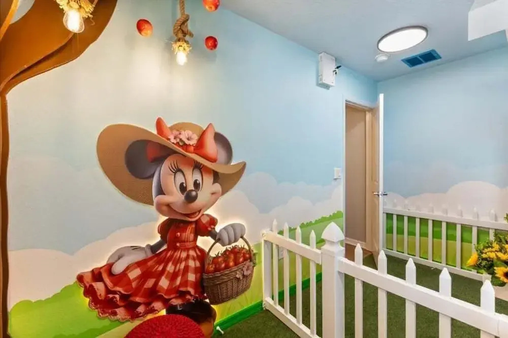 Mickey's Movie Mogul Theme Fun House! 7 Bedroom Villa
