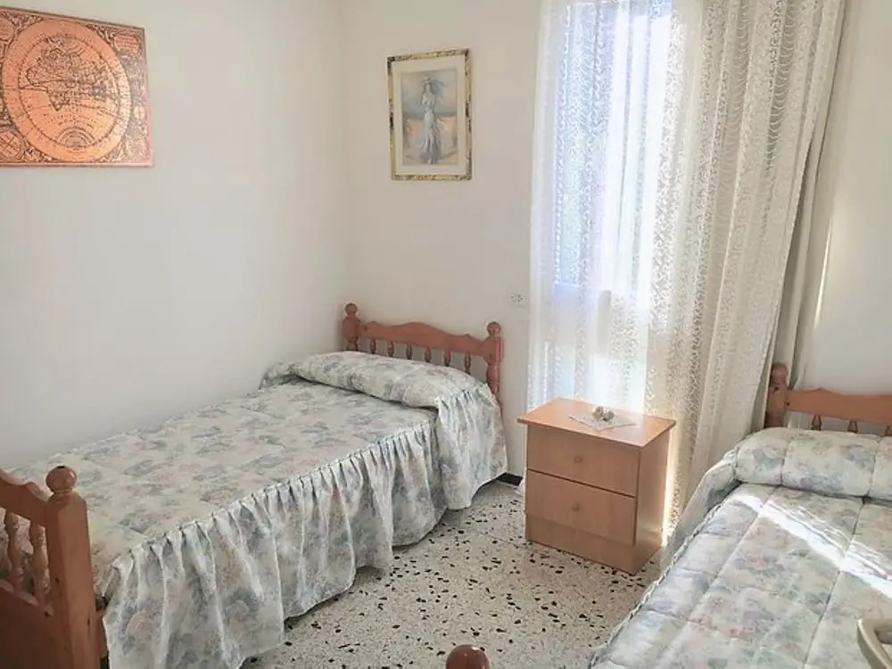 Apartment - 2 Bedrooms with Sea views - 107793