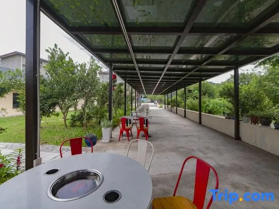 Lianhuaxi Homestay