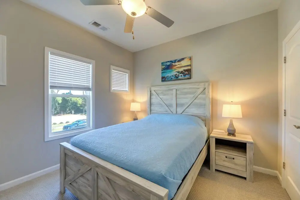 Beaufort Townhome w/ Game Room: 8 Mi to Beaches!