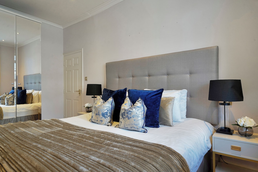 Hertford Flat 13