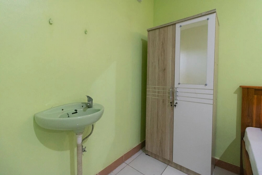 RedDoorz @ Frans Seda Kupang