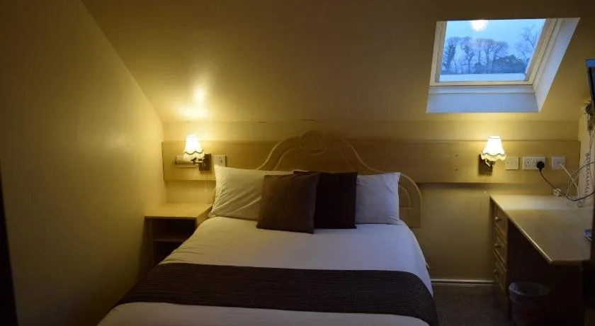 Hillview Lodge