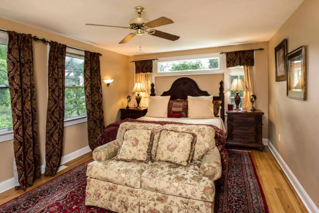 Cedar Crest Inn