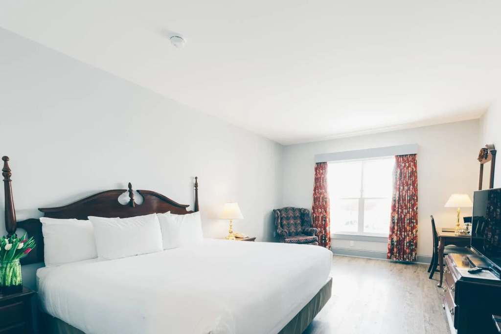 The Loyalist Country Inn & Conference Centre