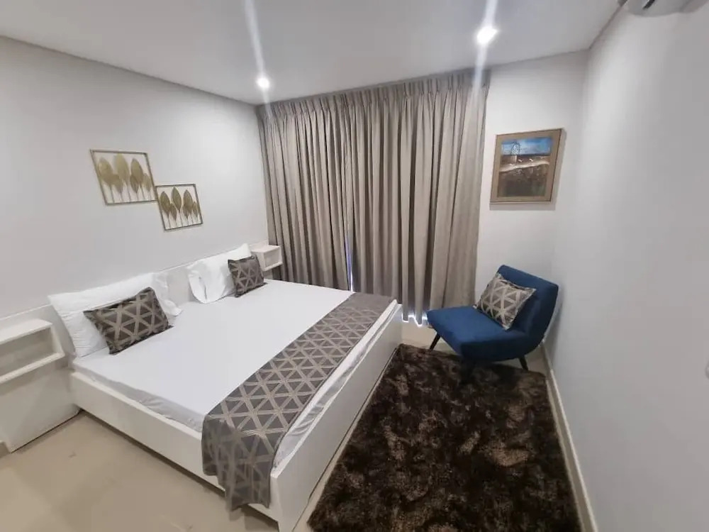 Riviera Residence Luxury by Cozy
