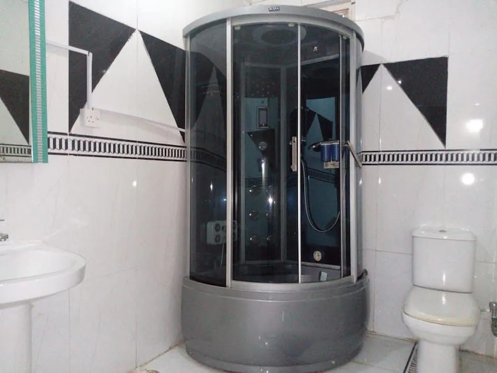 D'Luxx Villa & Suites