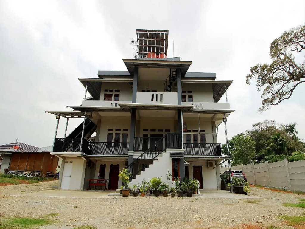 Super Oyo 2400 Maleo Exclusive Residence