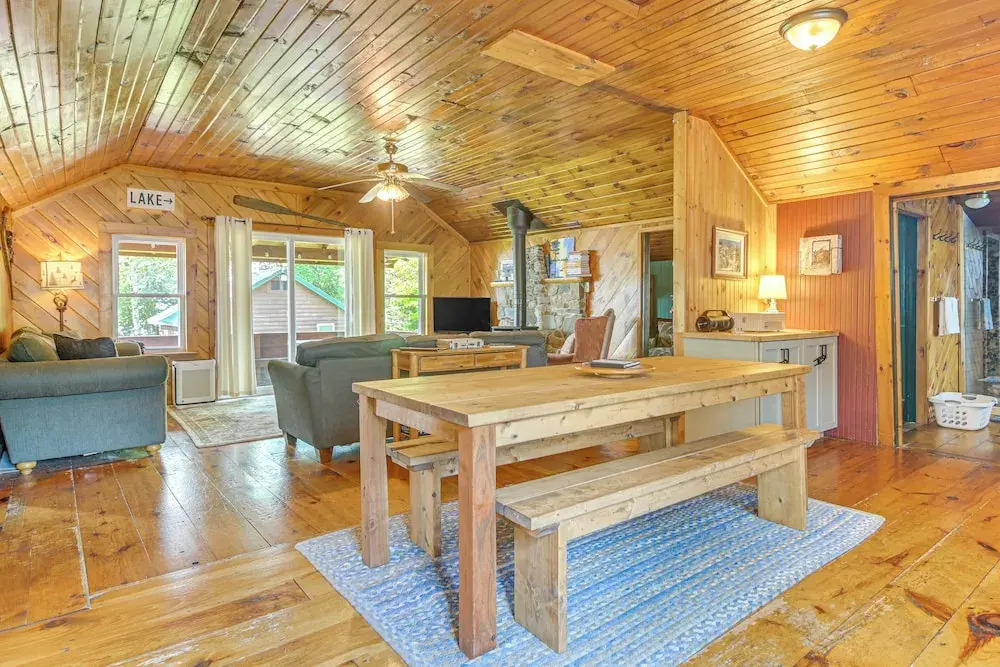 Rustic Cabin Retreat on Rangeley Lake!