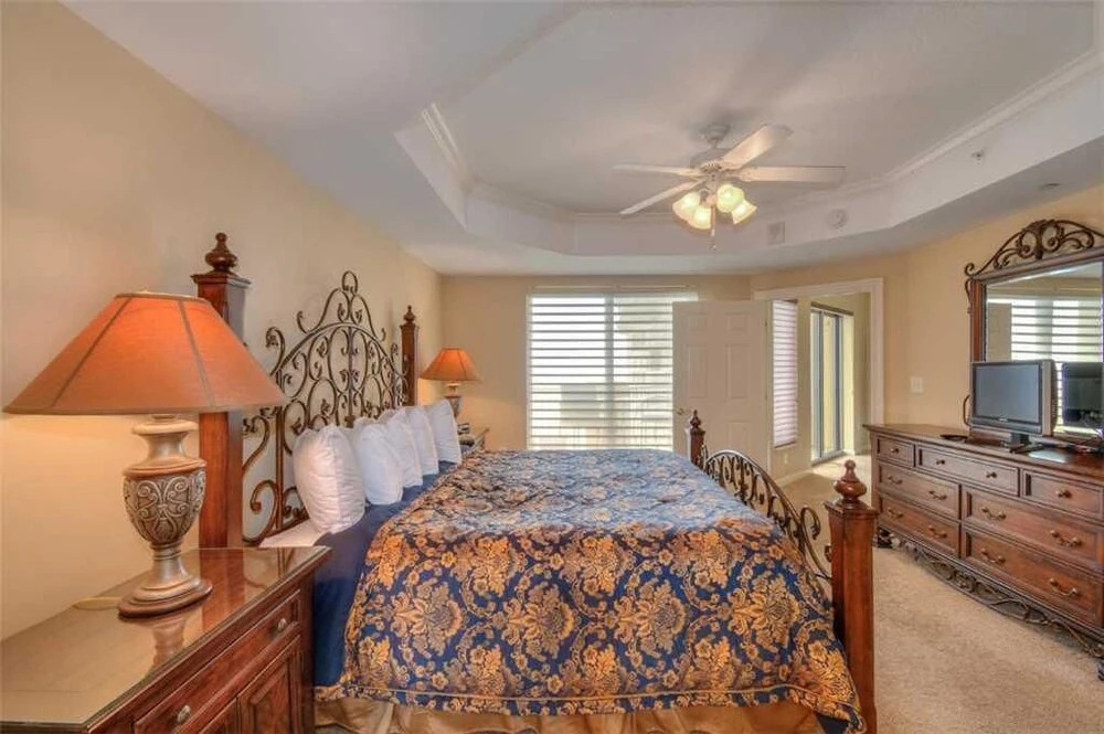 Royale Palms 2307