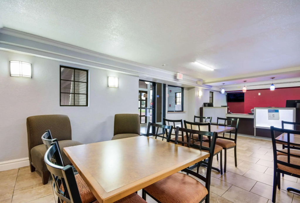 Econo Lodge