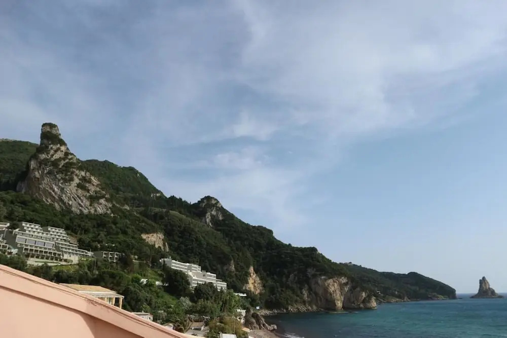 The Harmony - Beachfront sea View Apartment