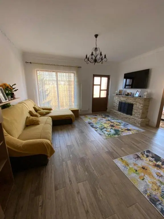 B House Bușteni