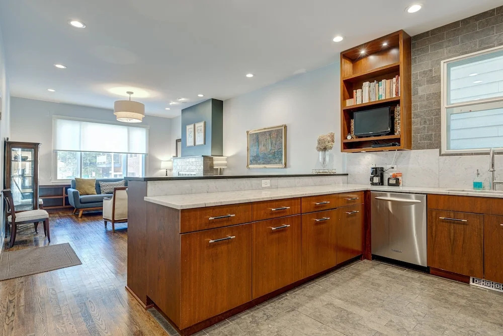 Massive Old Town home steps to Wells St & Beach by AllSet Turnover