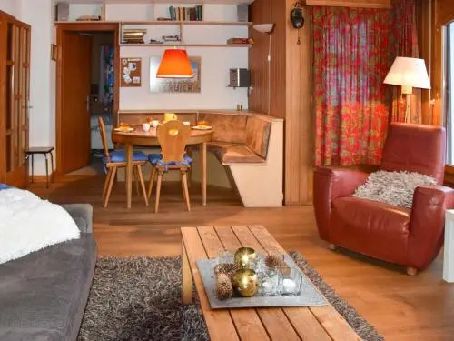 Apartment La Toura by Interhome