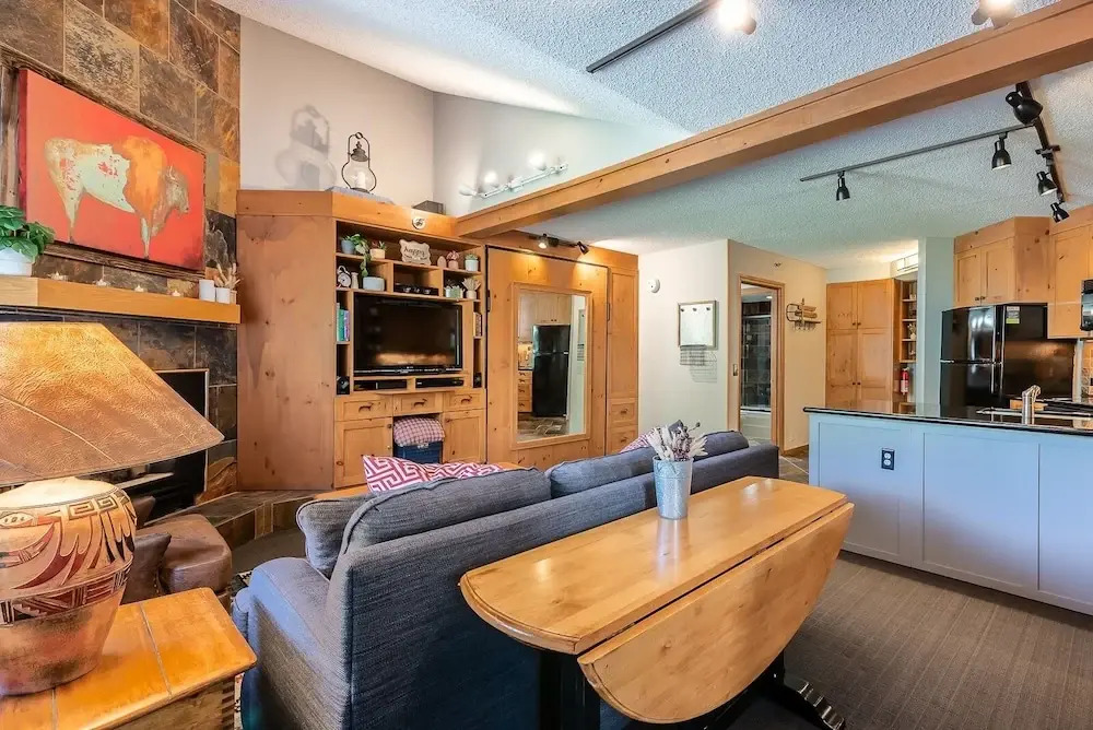 Iron Horse C5013 Condo by RedAwning
